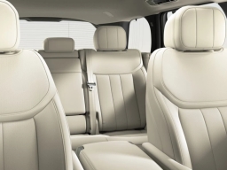 Land Rover Range Rover SE P550e SWB 2026