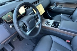 Land Rover Range Rover SE P550e SWB 2026
