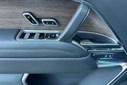 Land Rover Range Rover SE P550e SWB 2026