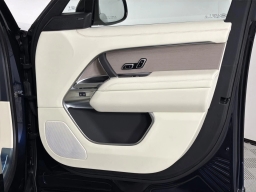 Land Rover Range Rover SE P400 SWB 2026