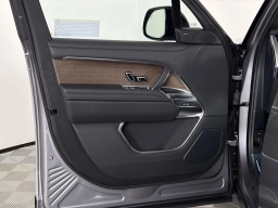 Land Rover Range Rover SE P400 SWB 2026