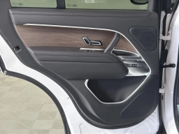 Land Rover Range Rover SE P400 SWB 2026