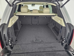 Land Rover Range Rover SE P400 SWB 2026