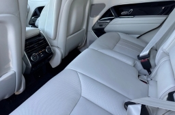 Land Rover Range Rover SE P400 SWB 2026