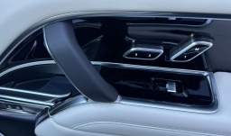 Land Rover Range Rover SE P400 SWB 2026