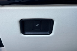 Land Rover Range Rover SE P400 SWB 2026