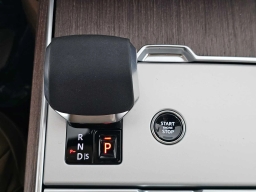 Land Rover Range Rover SE P400 SWB 2026