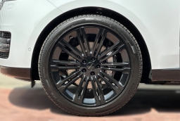 Land Rover Range Rover SE P400 SWB 2026