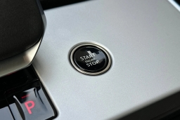 Land Rover Range Rover SE P400 SWB 2026