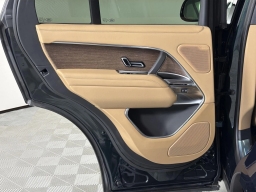 Land Rover Range Rover SE P400 SWB 2026