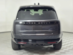 Land Rover Range Rover SE P400 SWB 2026