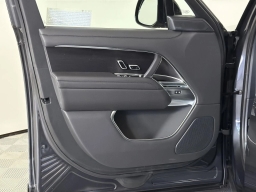 Land Rover Range Rover SE P400 SWB 2026