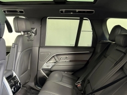 Land Rover Range Rover SE P400 SWB 2026