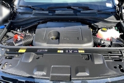 Land Rover Range Rover SE P400 SWB 2026