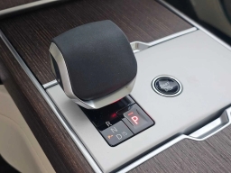 Land Rover Range Rover SE P530 LWB 7 Seat 2026