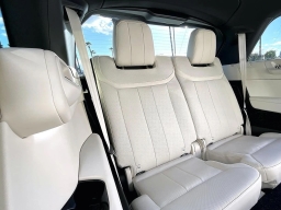 Land Rover Range Rover SE P530 LWB 7 Seat 2026