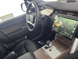 Land Rover Range Rover SE P530 LWB 7 Seat 2026