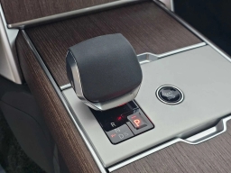 Land Rover Range Rover SE P530 LWB 7 Seat 2026