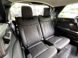 Land Rover Range Rover SE P400 LWB 7 Seat 2026