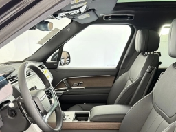 Land Rover Range Rover SE P400 LWB 7 Seat 2026