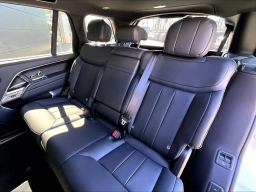 Land Rover Range Rover SE P400 LWB 7 Seat 2026