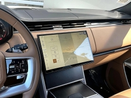 Land Rover Range Rover SE P400 LWB 7 Seat 2026