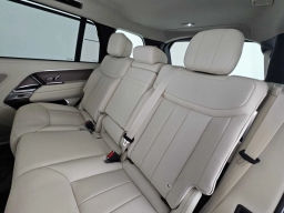 Land Rover Range Rover SE P400 LWB 7 Seat 2026