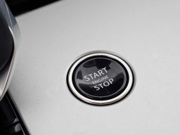 Land Rover Range Rover SE P400 LWB 7 Seat 2026