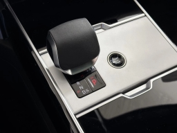 Land Rover Range Rover SE P400 LWB 7 Seat 2026