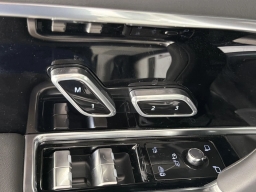 Land Rover Range Rover SE P400 LWB 7 Seat 2026