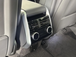 Land Rover Range Rover SE P400 LWB 7 Seat 2026