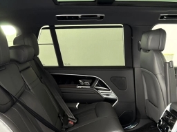 Land Rover Range Rover SE P400 LWB 7 Seat 2026