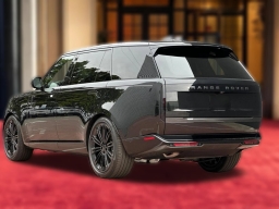 Land Rover Range Rover SE P400 LWB 7 Seat 2026