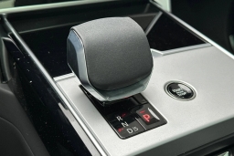 Land Rover Range Rover SE P400 LWB 7 Seat 2026