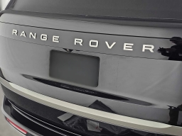 Land Rover Range Rover SE P400 LWB 7 Seat 2026