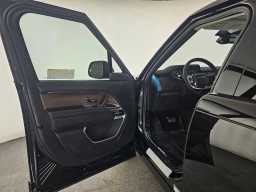 Land Rover Range Rover SE P400 LWB 7 Seat 2026