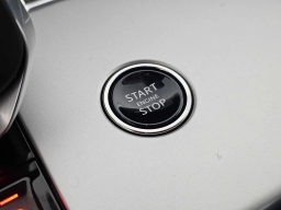 Land Rover Range Rover SE P400 LWB 7 Seat 2026