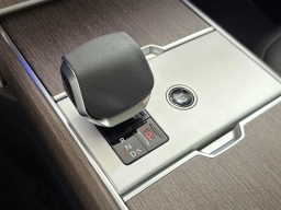 Land Rover Range Rover SE P400 LWB 7 Seat 2026