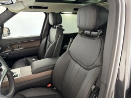 Land Rover Range Rover SE P400 LWB 7 Seat 2026