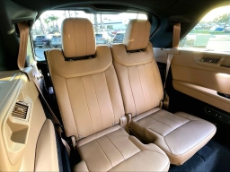 Land Rover Range Rover SE P400 LWB 7 Seat 2026