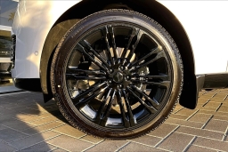 Land Rover Range Rover SE P400 LWB 7 Seat 2026