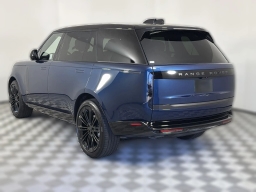 Land Rover Range Rover SE P400 LWB 7 Seat 2026