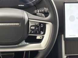 Land Rover Range Rover SE P400 LWB 7 Seat 2026