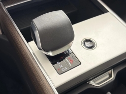 Land Rover Range Rover SE P400 LWB 7 Seat 2026