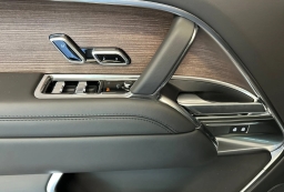 Land Rover Range Rover SE P400 LWB 7 Seat 2026