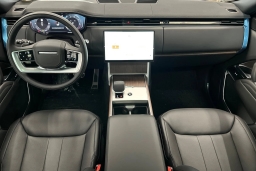 Land Rover Range Rover SE P400 LWB 7 Seat 2026