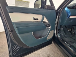 Land Rover Range Rover SV P615 LWB 2026