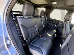 Land Rover Discovery S AWD 2026