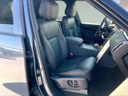 Land Rover Discovery S AWD 2026