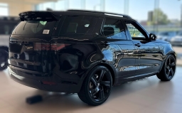 Land Rover Discovery Dynamic SE AWD 2026